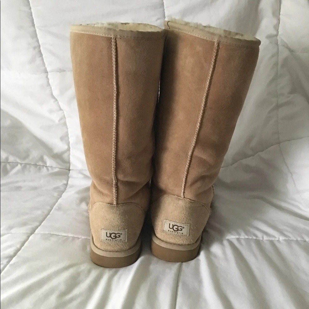 Classic Tall UGG Boots in Sand Women’s 9 - Picture 2 of 5